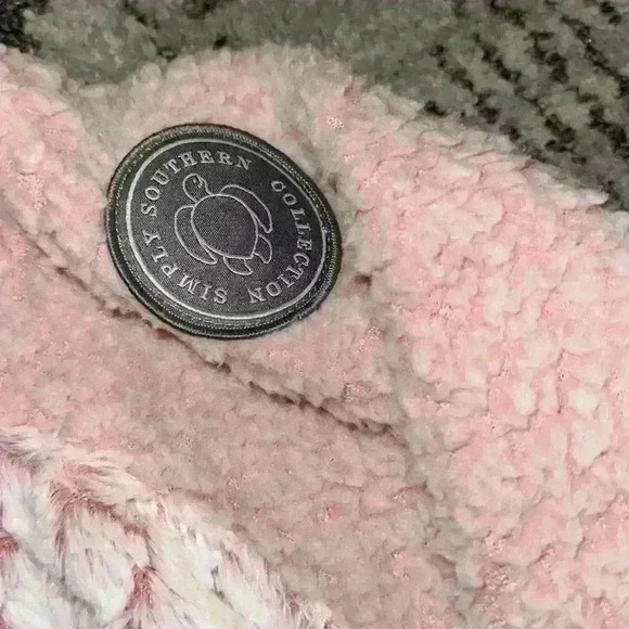 Simply Southern Sherpa size Medium - Picture 2 of 6